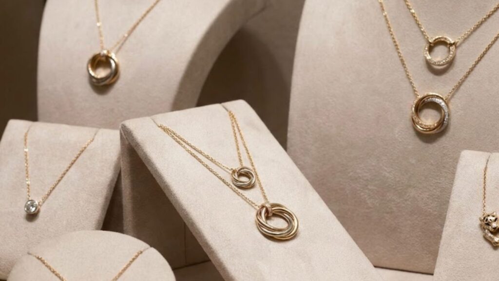 【値上げ直前】50代に人気のカルティエネックレス！一生ものを賢く選ぶ