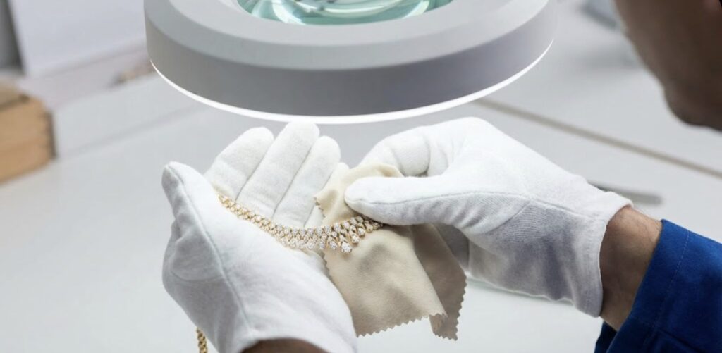 購入後の輝きを保つために：アフターサービスとケア