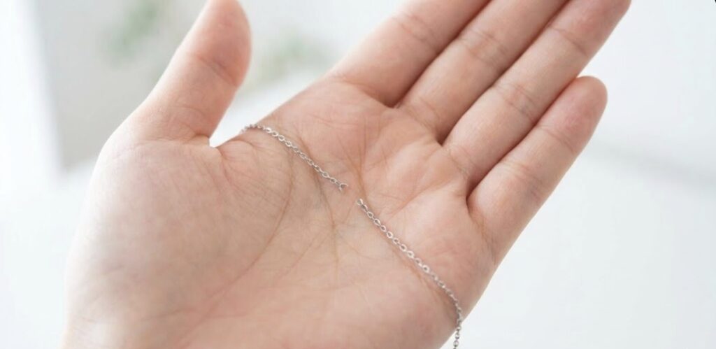 ちぎれたティファニーのネックレスは直せる？【結論：修理可能です】