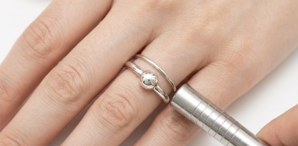 失敗しないサイズ選びと「痛くない」スタッキングの理論